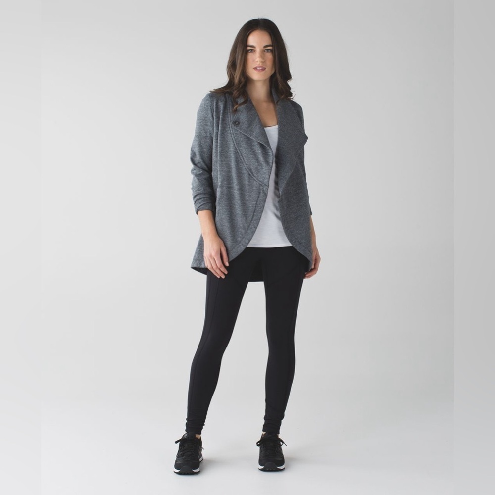 Lululemon That’s a Wrap Jacket in Heathered Snow